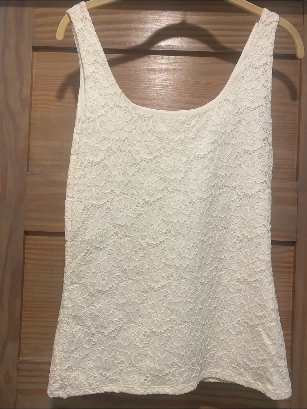 White House Black Market Cream Lace Tank Top